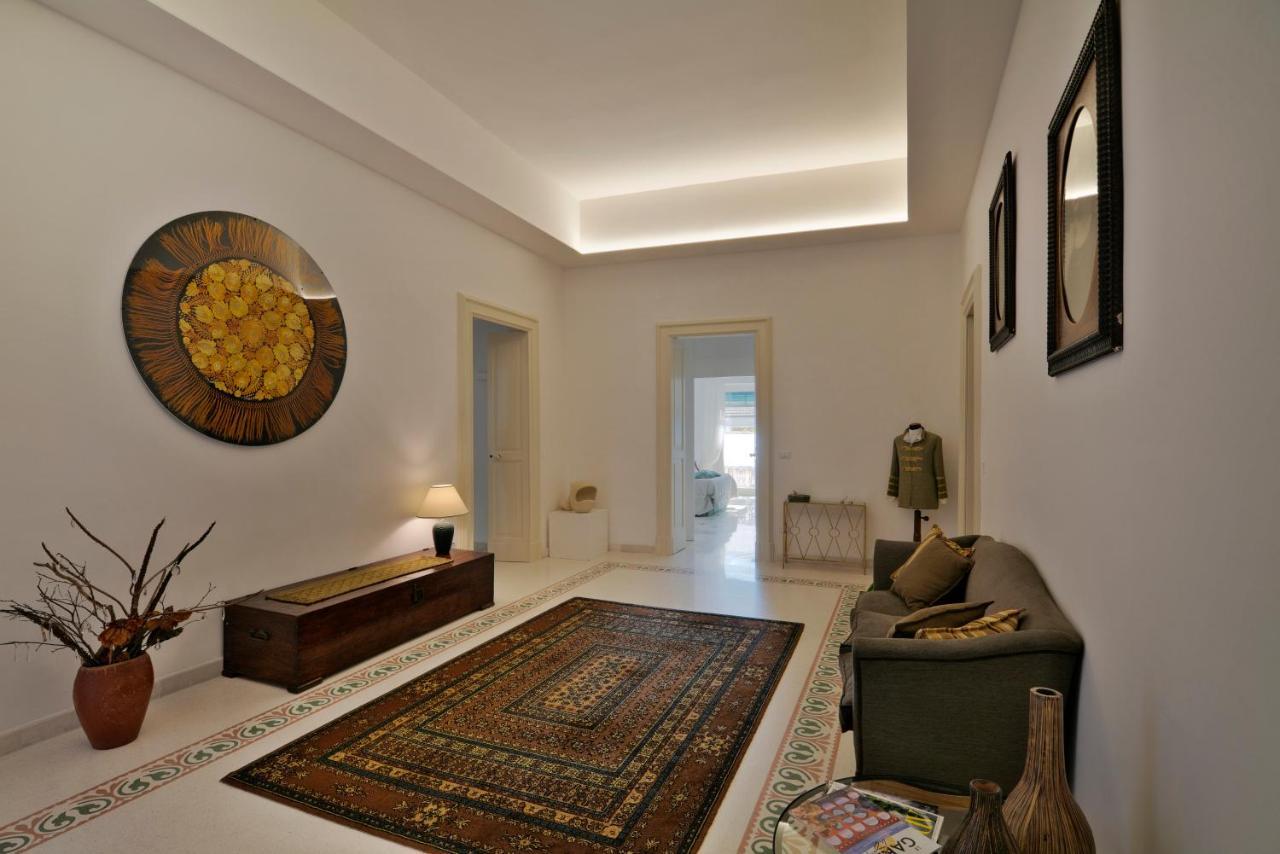 Palazzo Rollo Bed & Breakfast Lecce Bagian luar foto