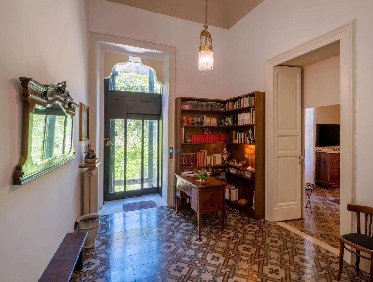 Palazzo Rollo Bed & Breakfast Lecce Bagian luar foto