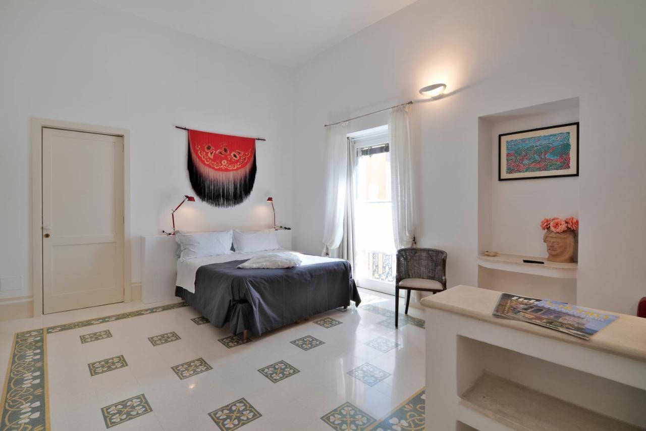 Palazzo Rollo Bed & Breakfast Lecce Bagian luar foto