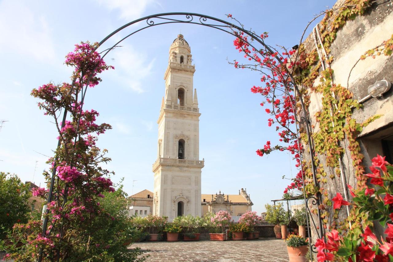Palazzo Rollo Bed & Breakfast Lecce Bagian luar foto